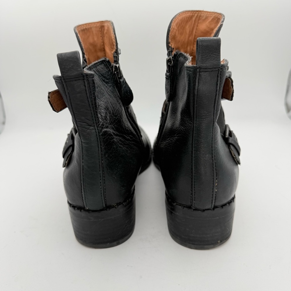 Gentle Souls women’s Barnaby Zip ankle moto boots black leather heeled bootie 8 - Picture 4 of 9